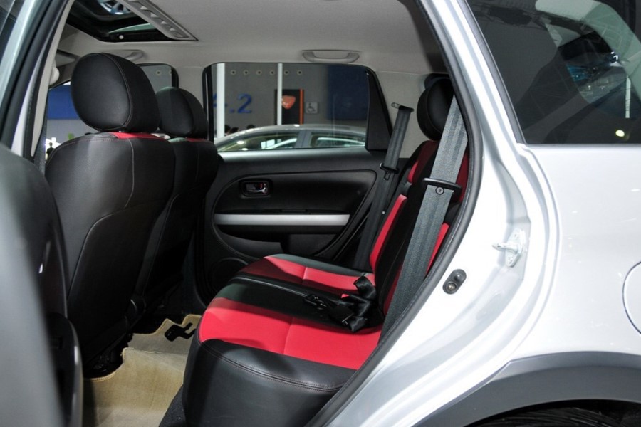 浣庝环鍙堟湁妗ｆ鐨勮溅,浣庝环澶栬濂界湅鐨勮溅