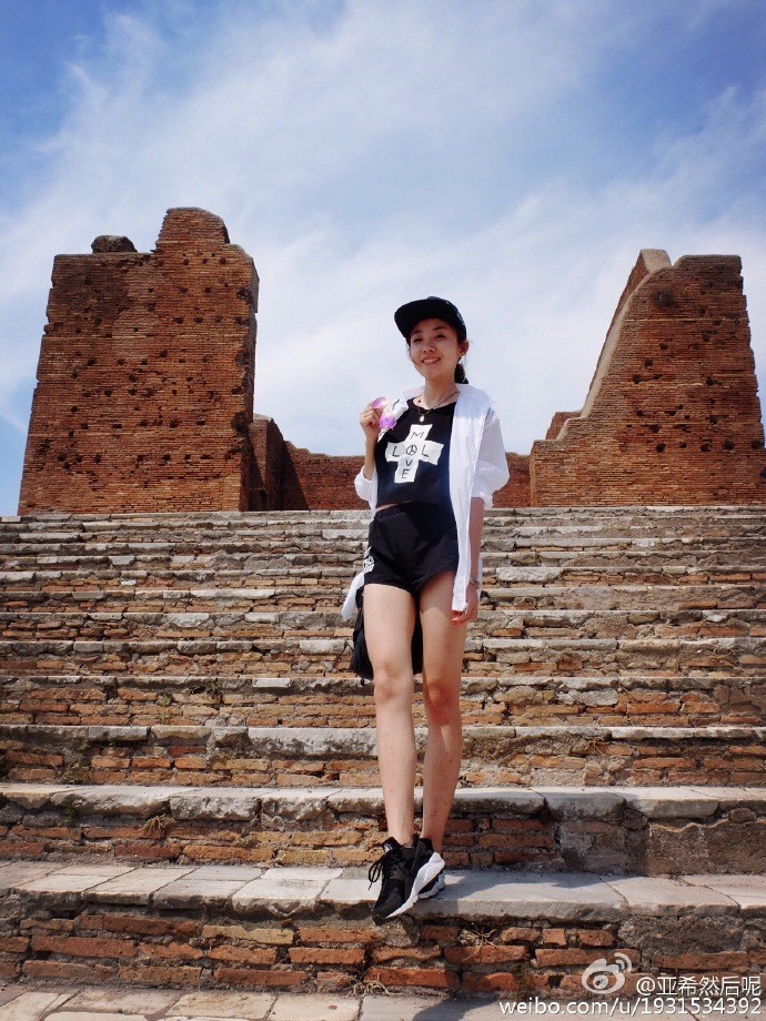 朱亚希：一位你无法忽视的90后美女扑克选手