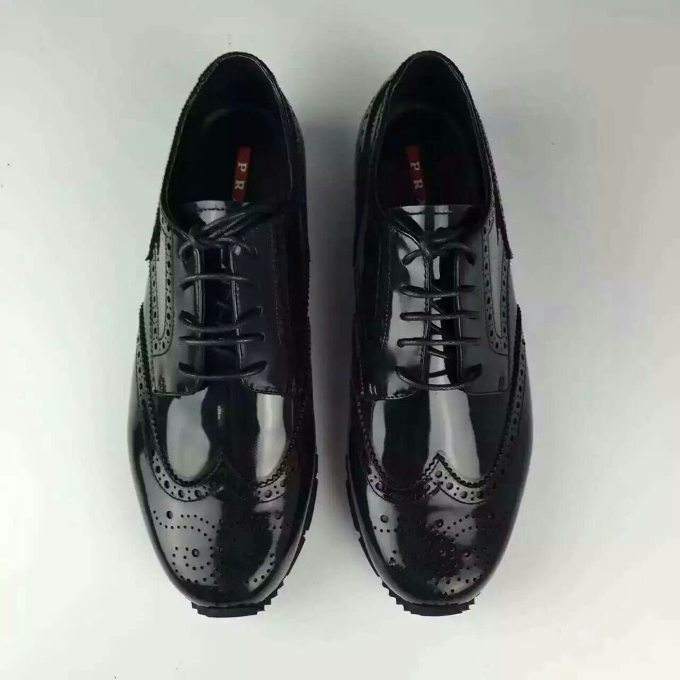 prada老款鞋 (prada意大利产运动鞋)