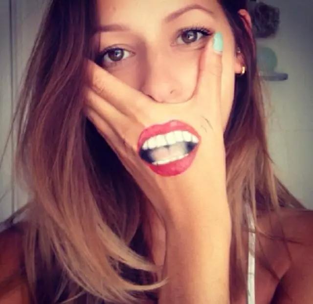 牙缝大的人漏财,牙缝变大有漏财说法吗