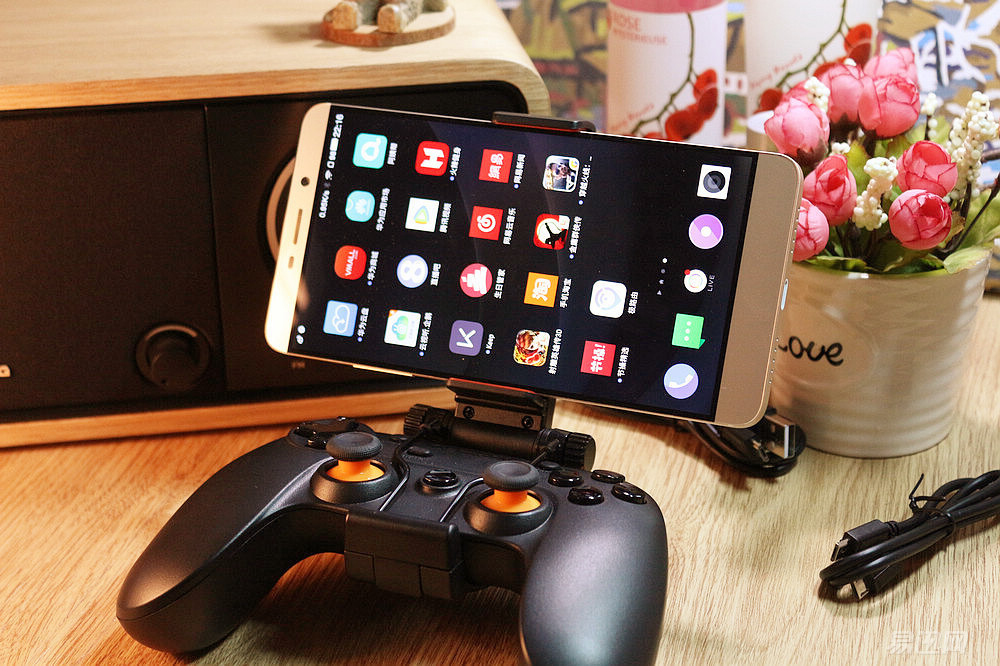 小鸡游戏手柄使用教程视频,小鸡手柄按键全部介绍