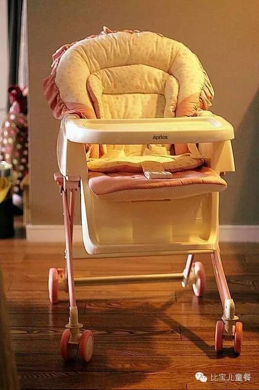 带娃就像升级打怪兽,带孩子就像闯关一样