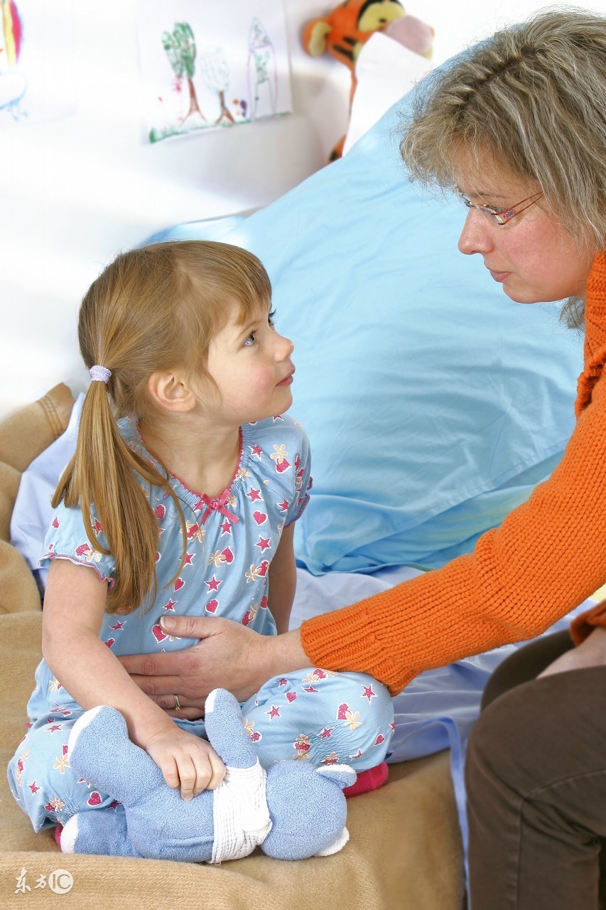 宝宝拉肚子快速有效的方法,宝宝拉肚子正确处理方法是