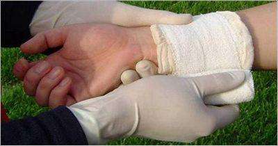 枪击如何自救,枪击受伤