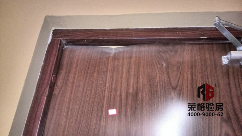 入户门门板变形怎么修复,入户门变形了漏风怎么办