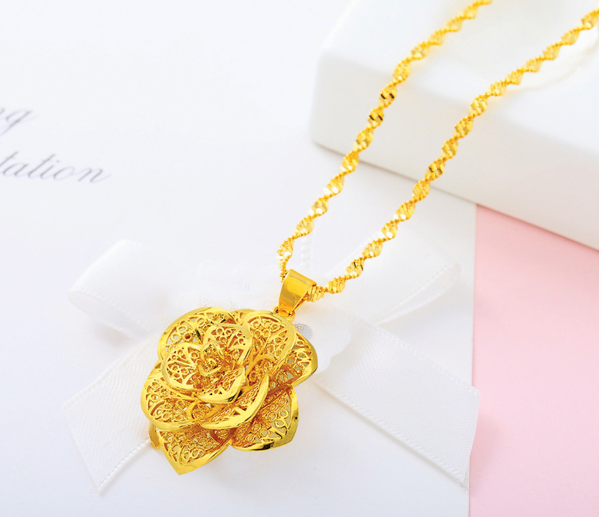 项链买什么材质的好？选对项链打造您的专属品位！