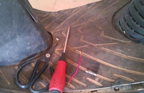 摩托车电瓶保险丝烧了会怎么样,摩托车保险丝烧掉了还能启动吗