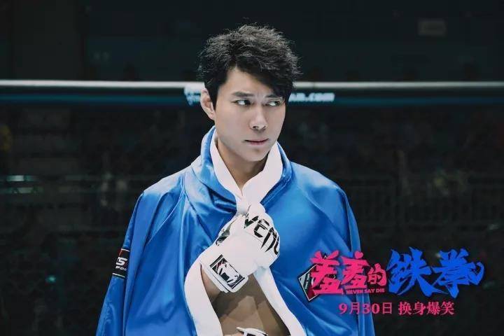 艾伦的女性角色,艾伦扮演女人