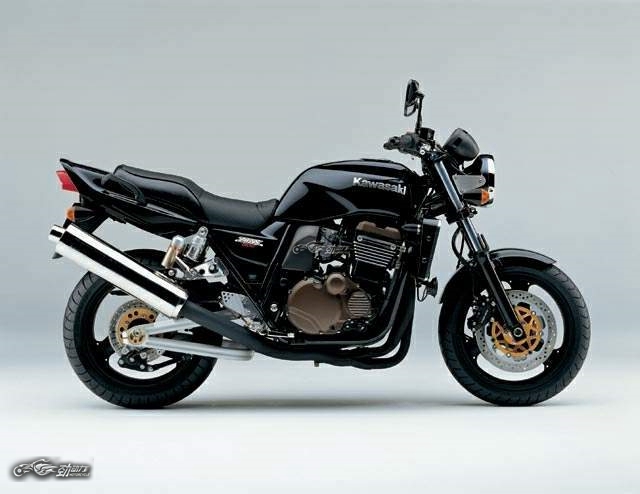 川崎zrx250四缸车复活,带你见识世界神车