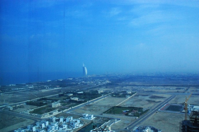 乘着地铁去迪士尼,乘着地铁去兜风