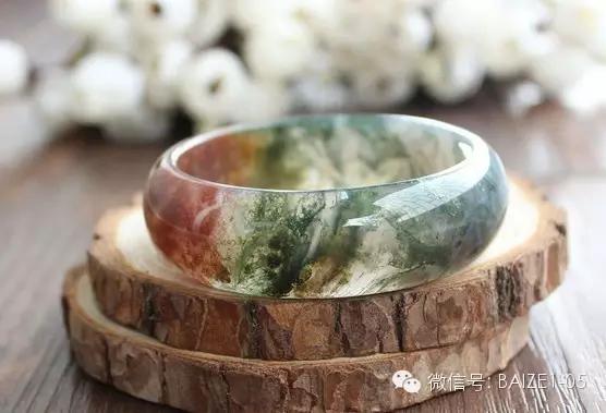 河塘水上面飘的白色的是什么,水草天丝玛瑙