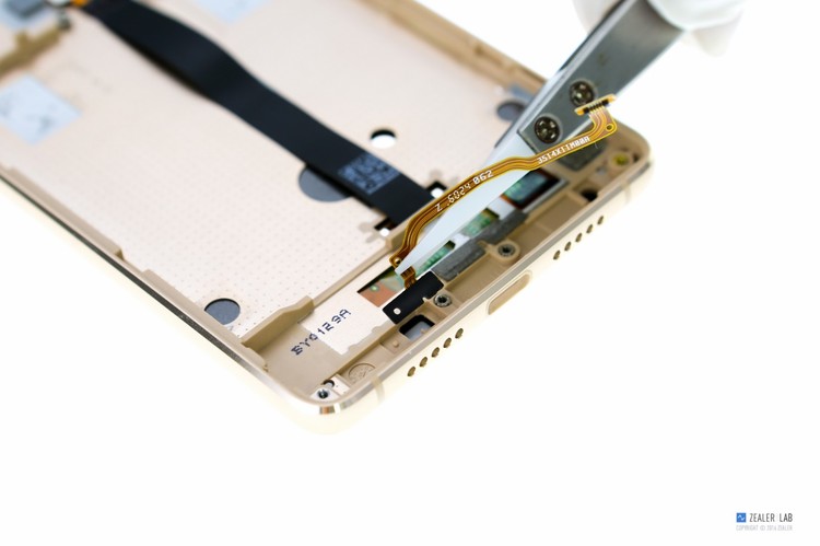 拆解小米手机,小米4s手机拆解