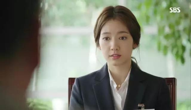 韩剧同款首饰,宋仲基片场被拍与宋慧乔同款卫衣