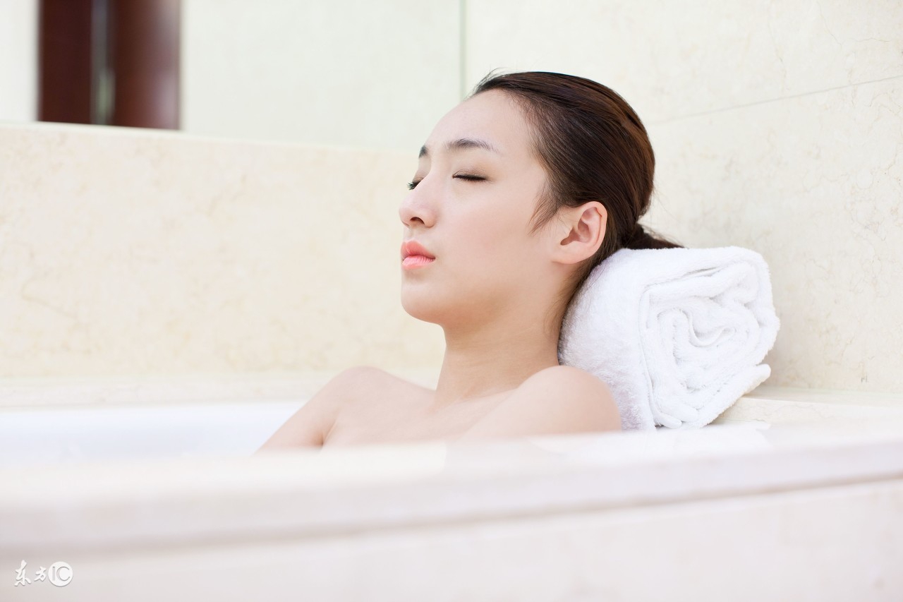 孕期洗澡一定要关注安全,孕期洗澡要关注些什么