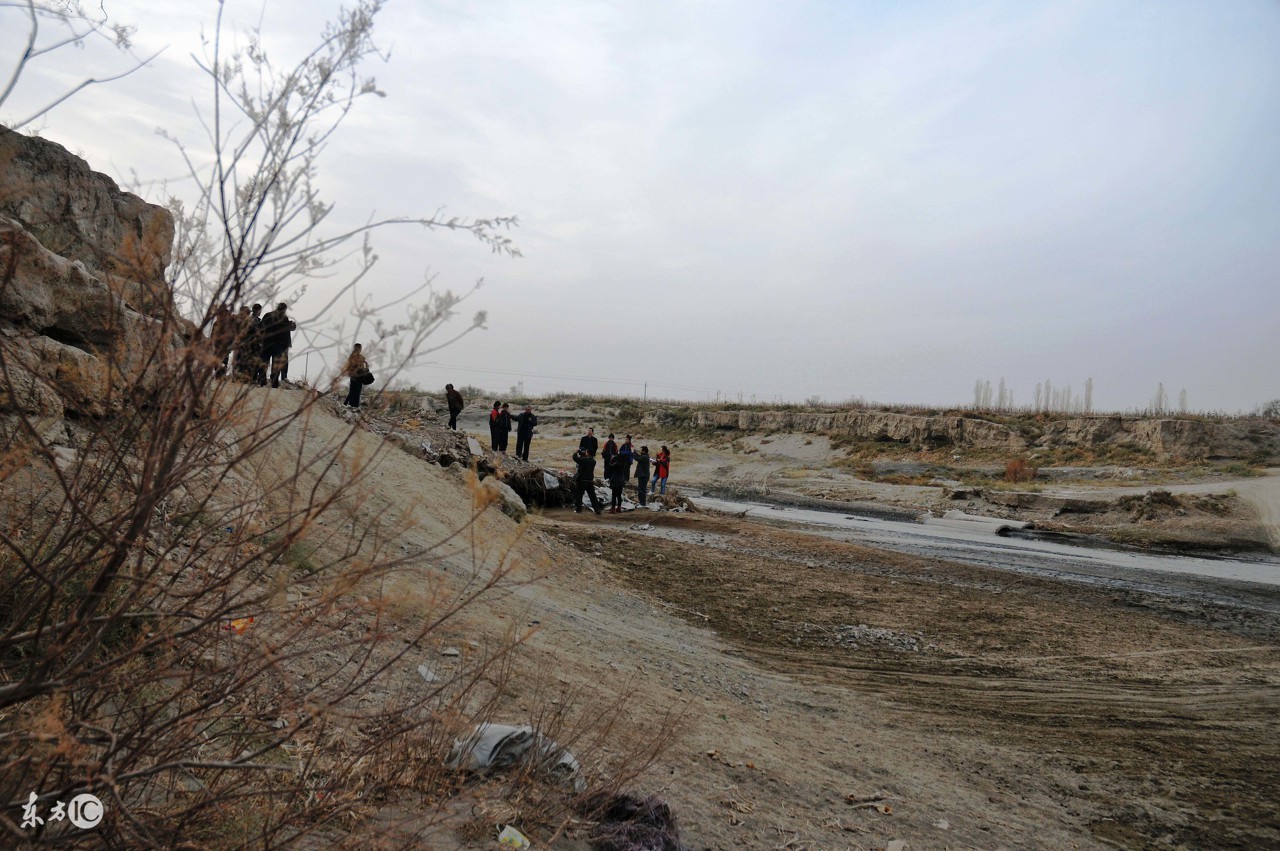 修路占用农村耕地补偿标准哪里查,农村修路占用良田补偿标准是多少