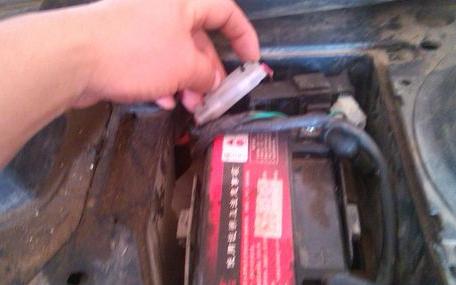 摩托车电瓶保险丝烧了会怎么样,摩托车保险丝烧掉了还能启动吗