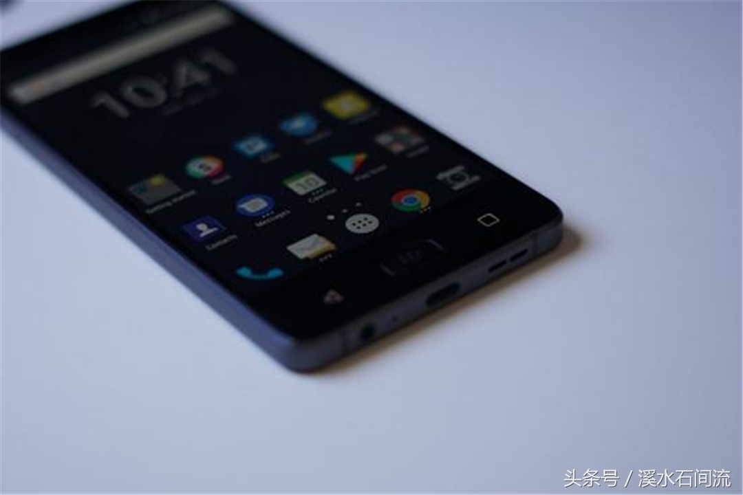 黑莓全键盘哪个型号好,黑莓发布全键盘新手机