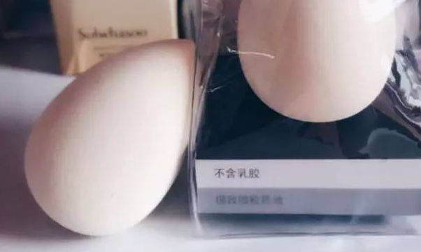 油痘肌底妆浮粉斑驳是因为什么,无瑕底妆的正确步骤