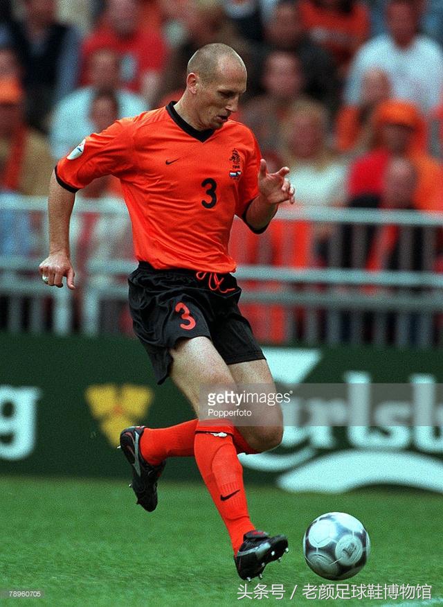 puma足球鞋ultra实战,puma最新公认脚感最好的足球鞋