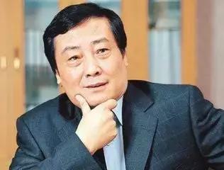 从打工到亿万富翁的传奇创业历程,白手起家创业亿万富豪真实经历