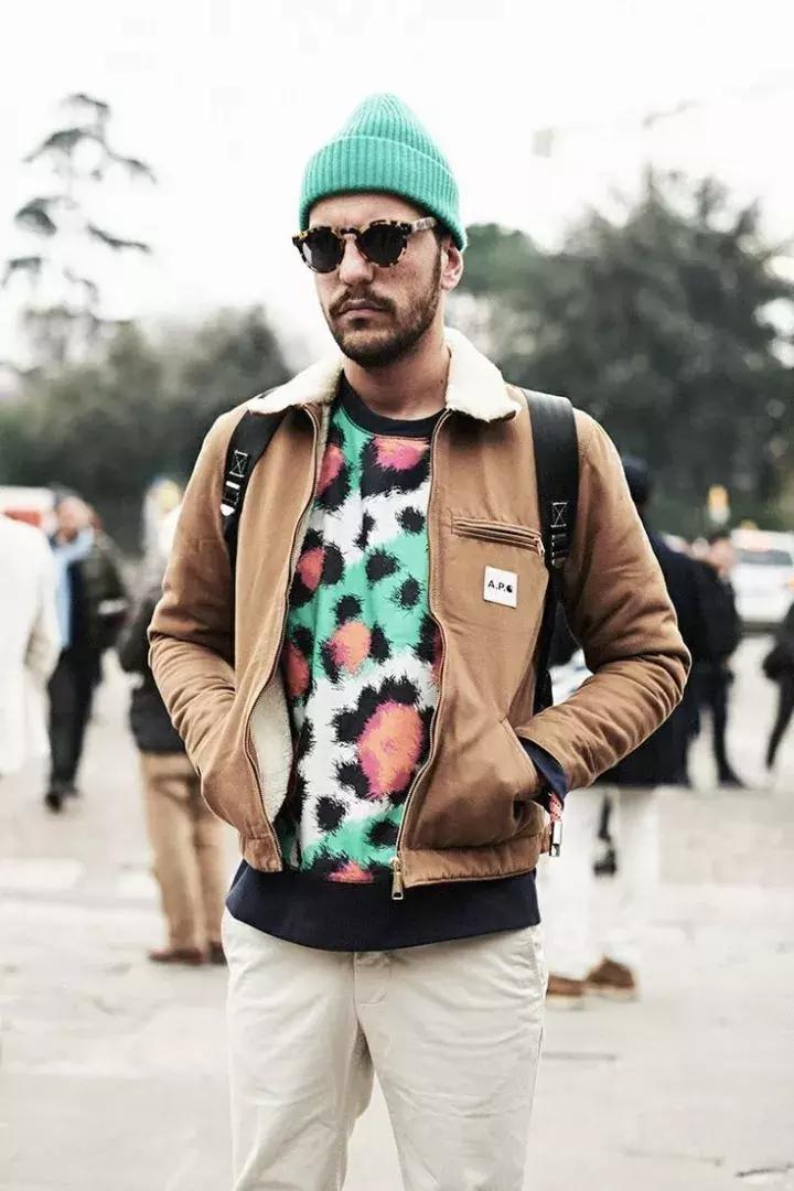 男士顽固头屑,男士头屑多怎么去除小妙招