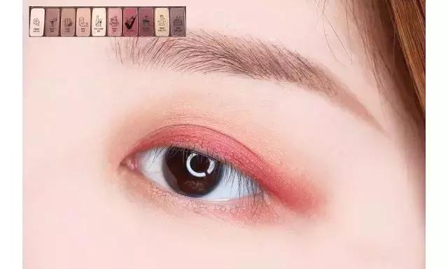 爱丽小屋眼影br401怎么用 (爱丽小屋眼影盘dusty cat)