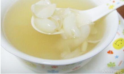 小孩一降温就咳嗽是什么原因,一降温就咳嗽怎么回事