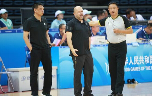 冷酷清理老臣是福是祸？曾经冠军之师要和昔日同城鱼腩比高下！