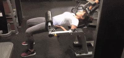 完美塑形美臀力量加强训练：7个动作让臀部真正绽放性感诱惑之美