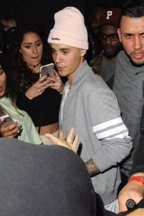 男士顽固头屑,男士头屑多怎么去除小妙招