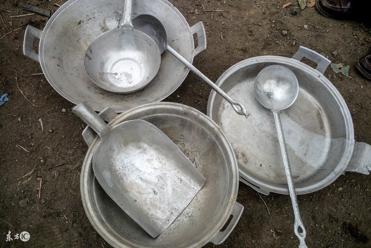 这样用锅会吃进毒！家中最常用的锅，很多人都用错了！