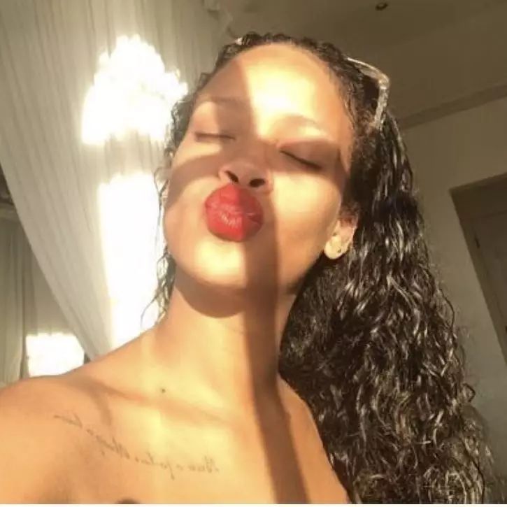 rihanna第一带货王,rihanna直播带货