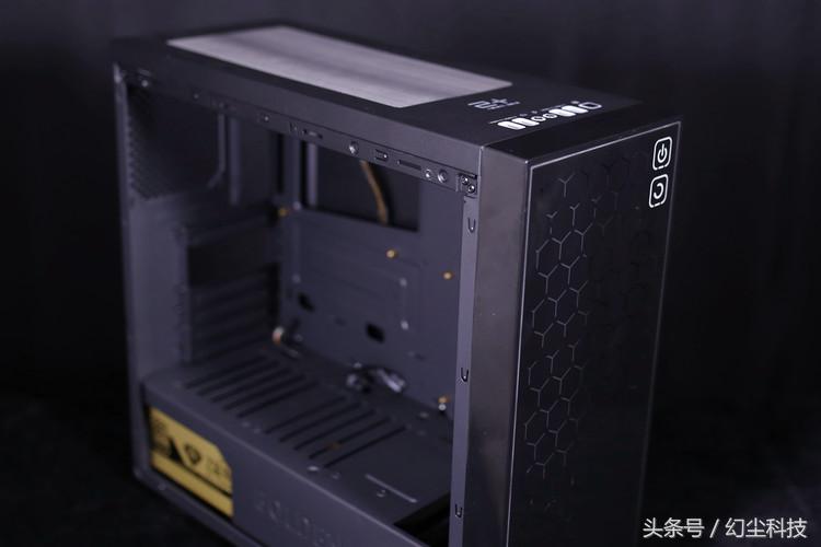 国庆在家装个机，看看峥嵘Z3法师的实力如何