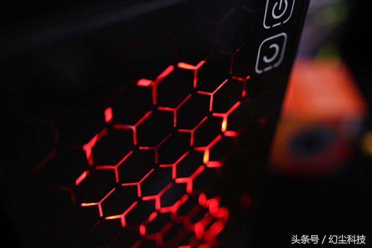 国庆在家装个机，看看峥嵘Z3法师的实力如何