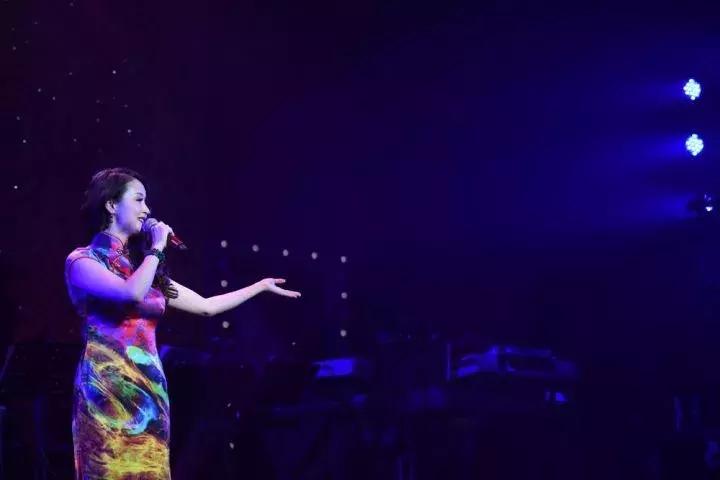 她被称为亚洲女神,一代歌姬周璇