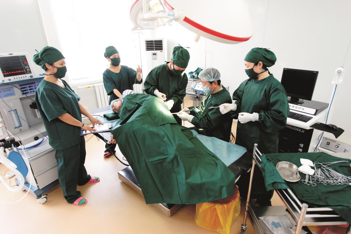 为安心送医生红包，没想到最终含泪收场！沈阳中泰肛肠医院暖心一幕