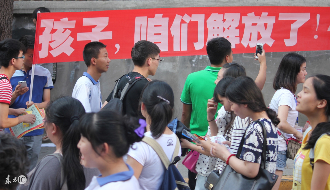 文言翻译的6种方法,做文言文翻译的技巧和方法