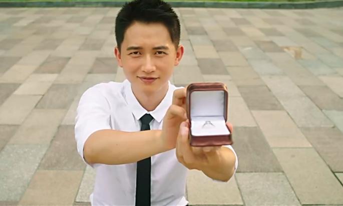 治愈“假后综合症”，《简装男神》10.12爱奇艺热映中！