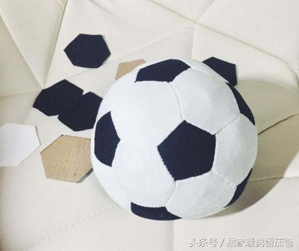 自己制作废旧材料足球教程,布艺手工足球制作方法