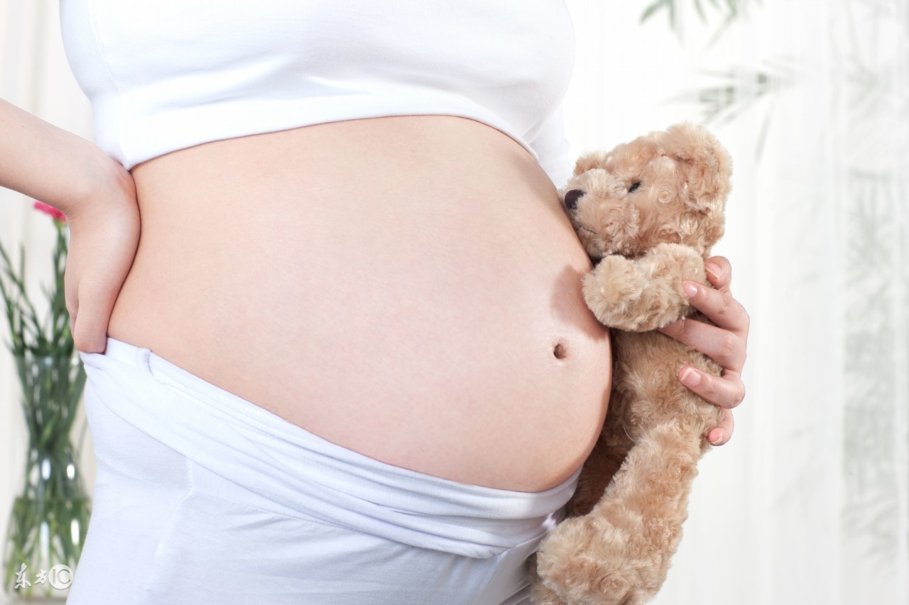 孕妇乳房痛是怎么回事啊,宝妈哺乳后期乳房疼痛