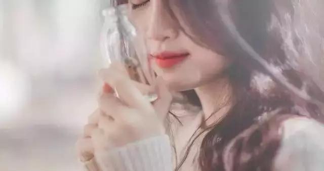 产后20天涨奶痛,产后涨奶怎么办最有效的方法