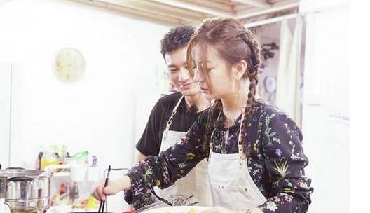 angelababy撞脸赵薇,赵薇老房有喜照片撞脸杨颖