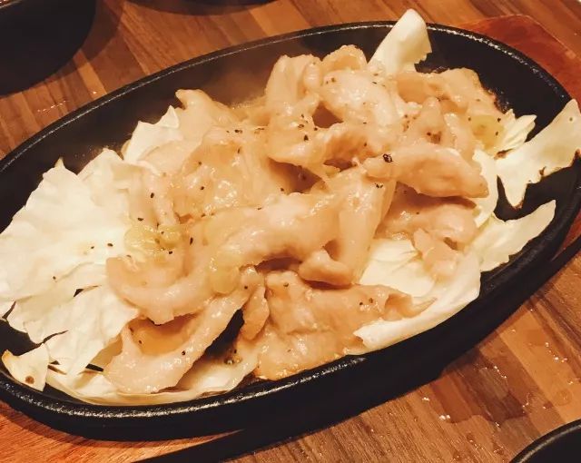 朱元璋黑猪肉,你在这里可以吃到美味的中餐英文