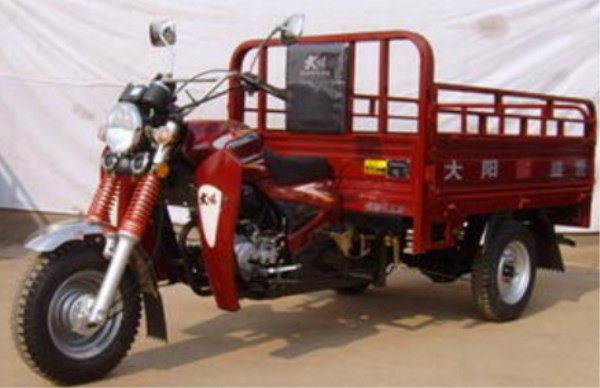 一般三轮车电瓶使用寿命,三轮车电池怎么保养才能延缓衰减