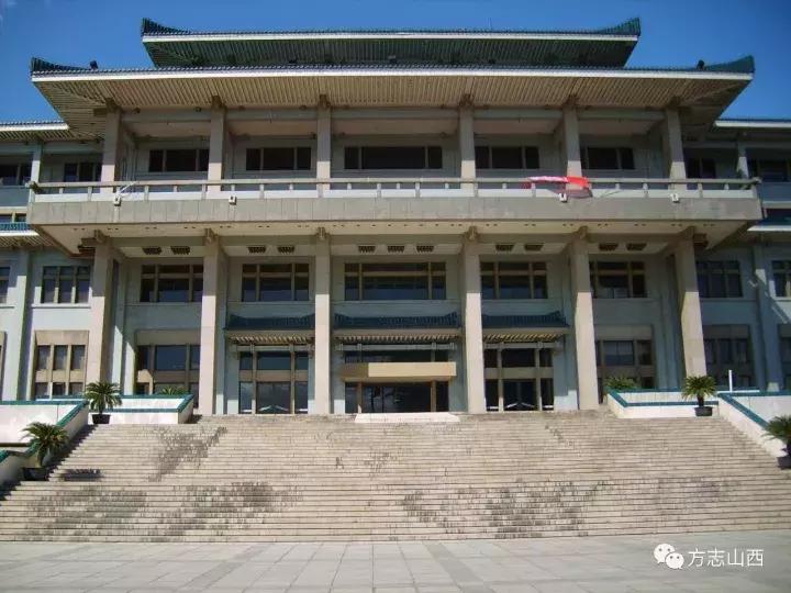 想看看自己老祖宗从哪来的，可以到这些图书馆查查家谱