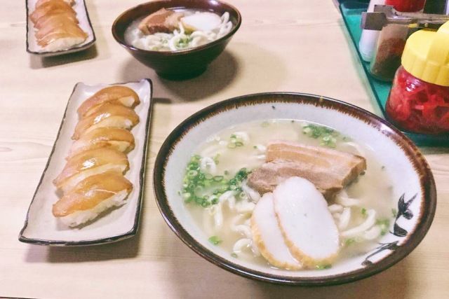 朱元璋黑猪肉,你在这里可以吃到美味的中餐英文