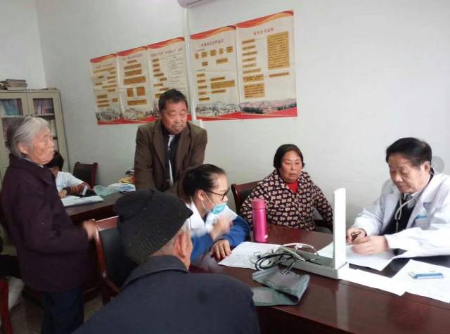 「霍邱老乡请关注」金秋十月：健康扶贫到霍邱