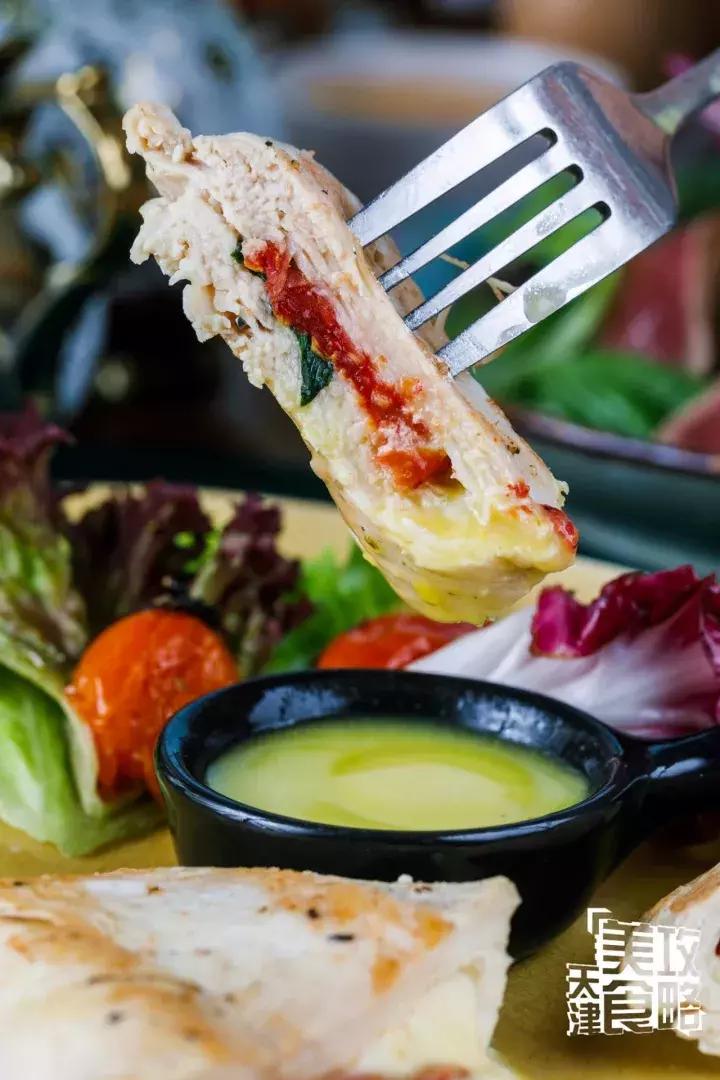 最火的网红鸡店,一周可售上千只的网红鸡