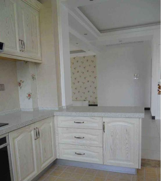 橱柜封板内置好还是外置好,橱柜封口条用什么粘