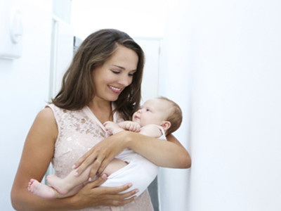 哺乳期来月经体质会降落吗,哺乳期会来月经能继续哺乳吗